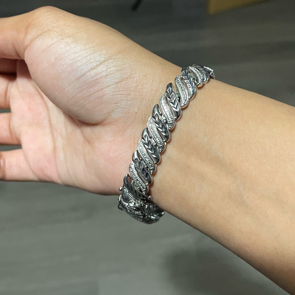 Sterling Silver Angle Patterned Bracelet - image 1
